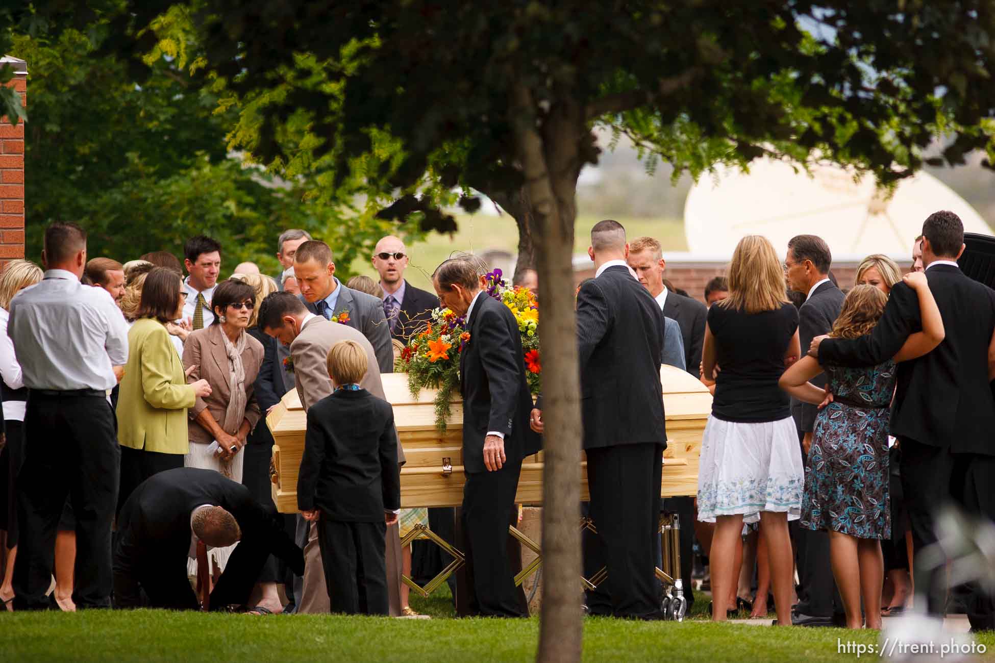 Blanding - Hundreds turned out to the LDS Stake Center in Blanding Tuesday, June 16, 2009 to pay their respects at the funeral of physician James Redd, who took his own life after being charged with a felony count of trafficking in archaeological artifacts protected by federal law.