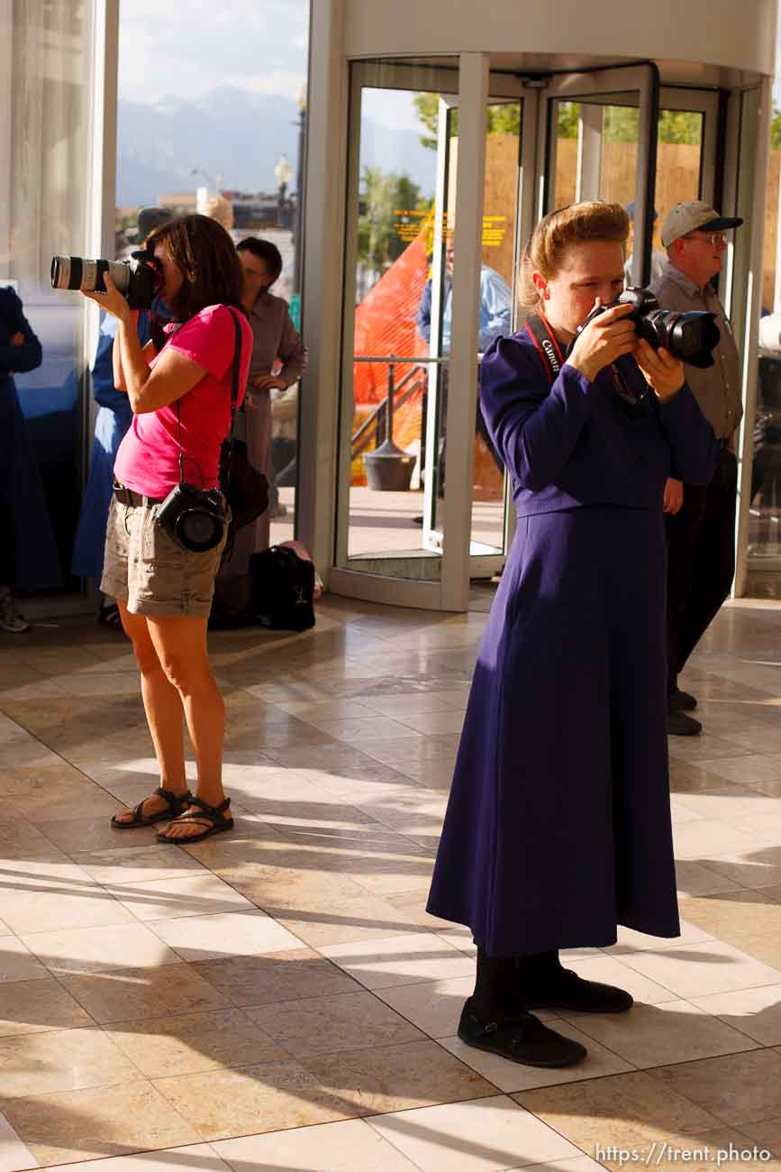 Salt Lake City - A hearing held at the Matheson Courthouse Wednesday, July 29, 2009 to decide on the sale of the Berry Knoll property in the United Effort Plan (UEP) land trust.
laura seitz