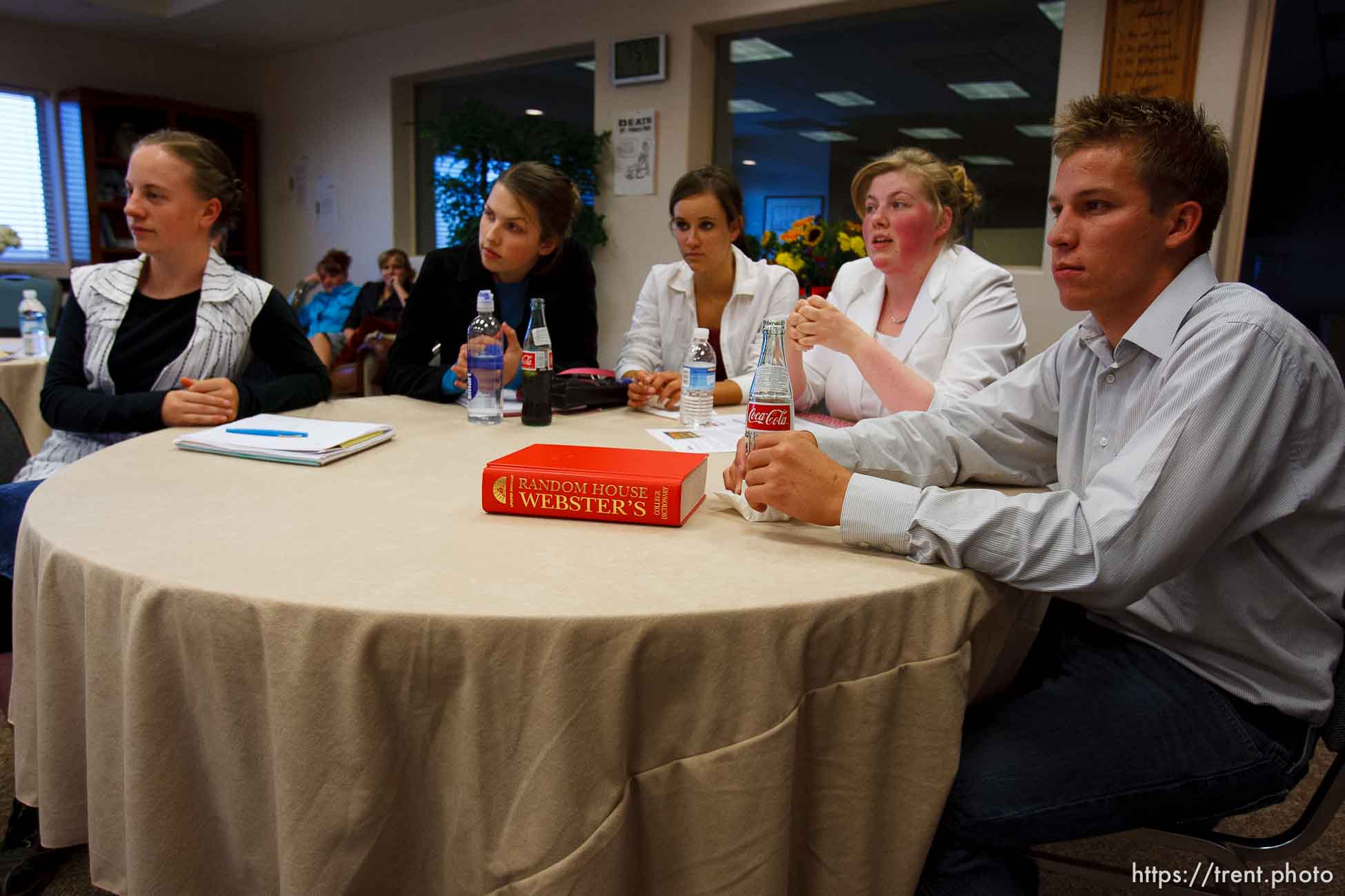 Centennial Park -at a meeting of Voice Box, Tuesday August 11, 2009.
Emily Williams, Beth Hammon, Marie Dockstader, Rebecca Hammon, William LeBaron