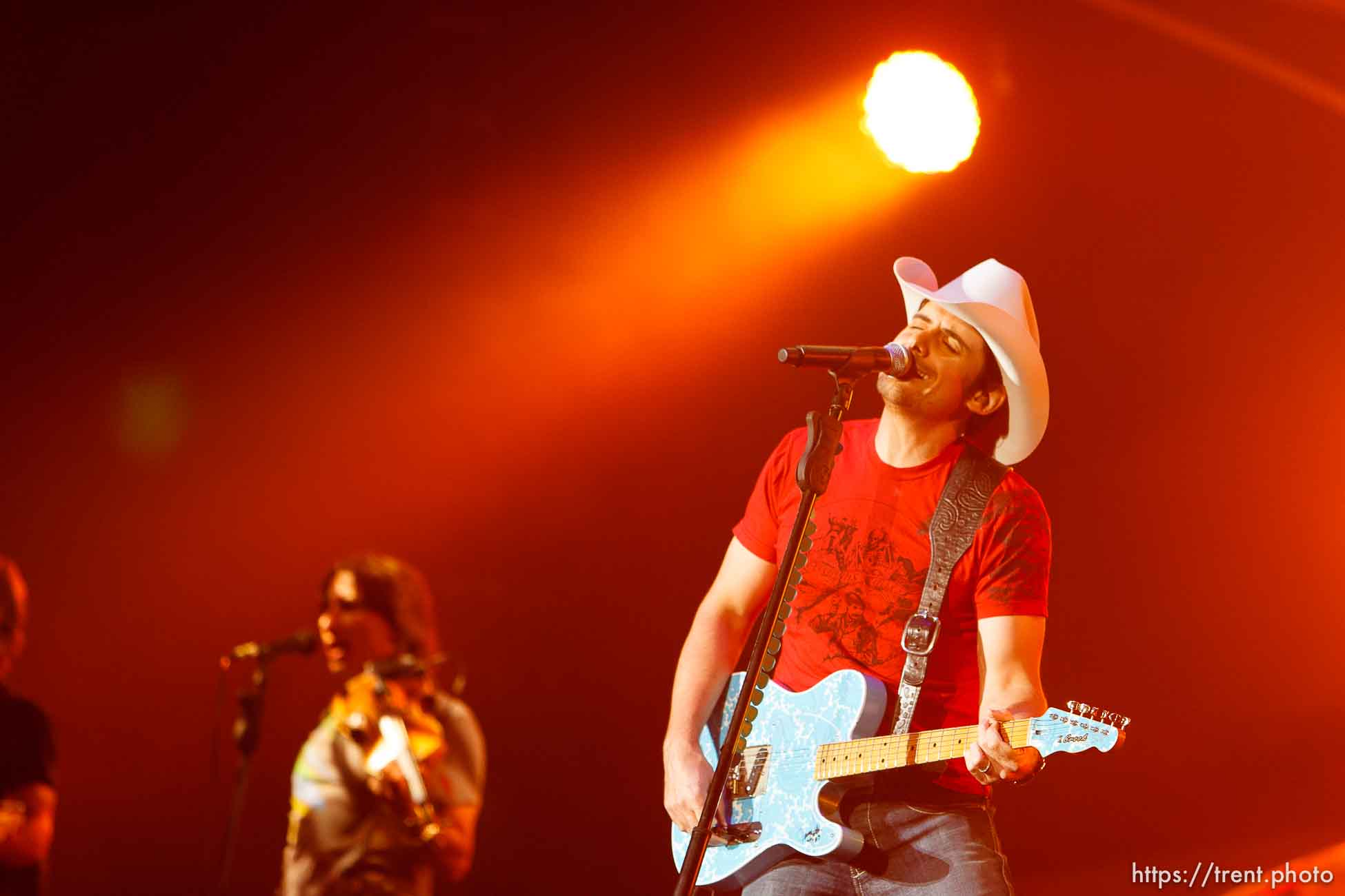 Country superstar Brad Paisley performs at Usana Amphitheater Saturday, September 19 2009 in West Valley City.