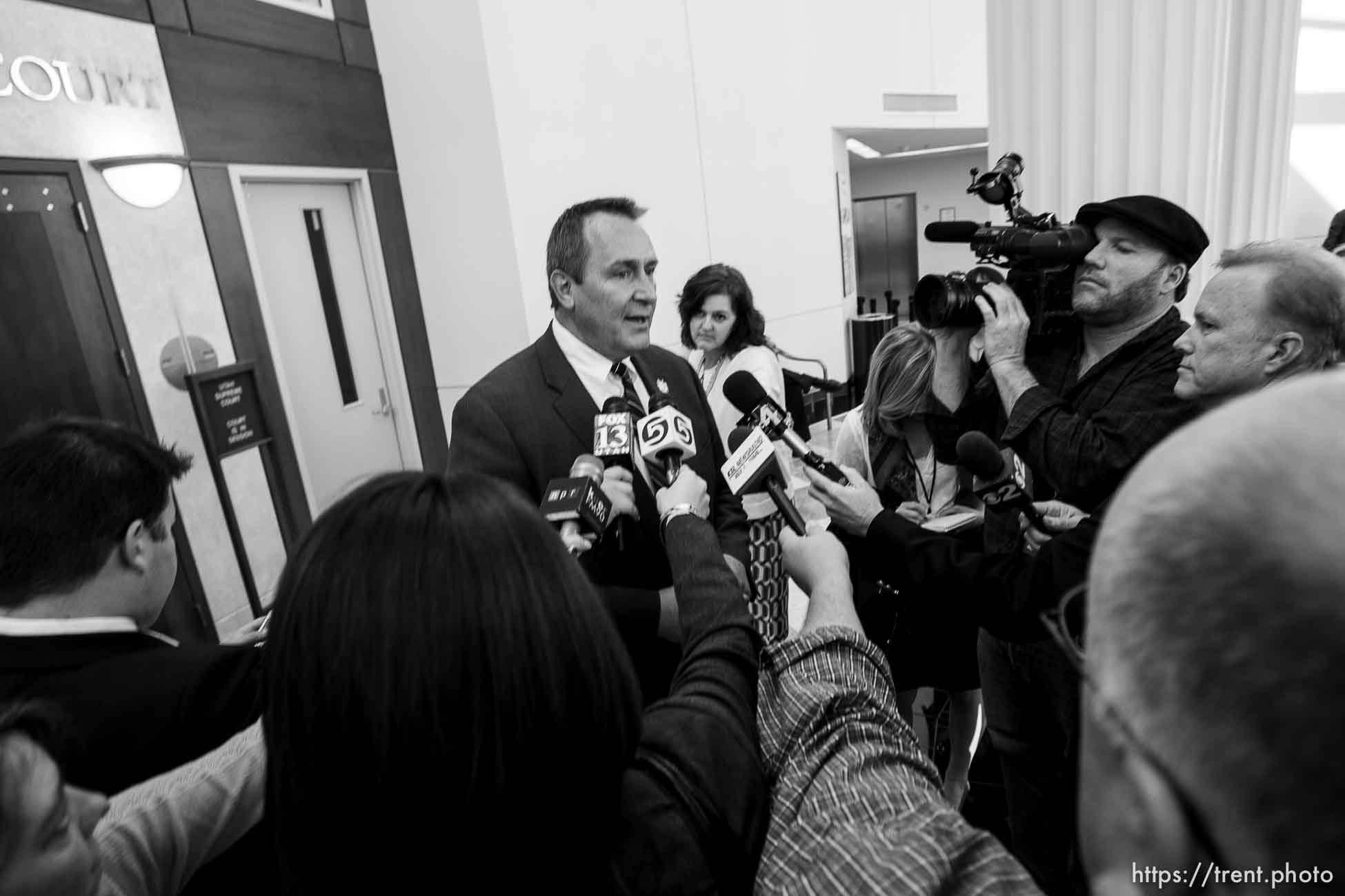 Attorneys for convicted polygamist leader Warren Jeffs argued their case before the Utah Supreme Court Tuesday, November 3 2009 in Salt Lake City, hoping to overturn Jeffs' 2007 conviction as an accomplice to rape. mark shurtleff