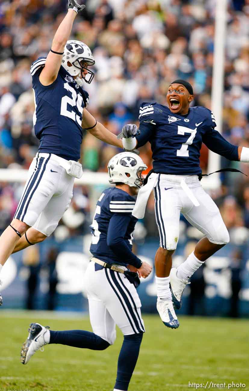 Trent Nelson  |  The Salt Lake Tribune
BYU's Luke Ashworth (29) and BYU's Brian Logan (7) celebrate Ashworth's second quarter score. BYU vs. Air Force college football Saturday, November 21 2009.