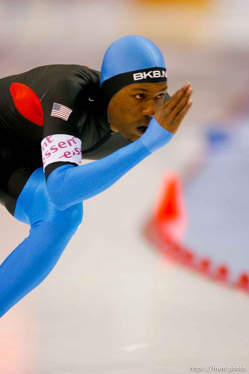 Trent Nelson  |  The Salt Lake Tribune
US speed skater Shani Davis posted a world record time (1:41.04) in the 1500 meter at the Essent ISU World Cup at the Utah Olympic Oval in Kearns, Friday, December 11, 2009.