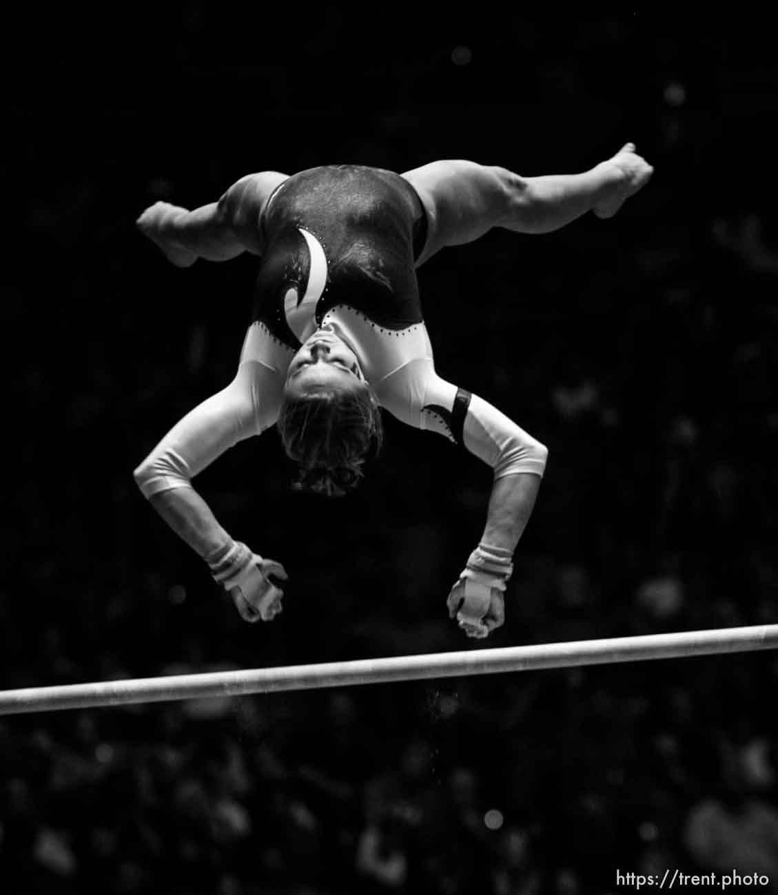 Salt Lake City - Utah's Kyndal Robarts on the bars, Utah vs. BYU college gymnastics Friday, March 26, 2010.