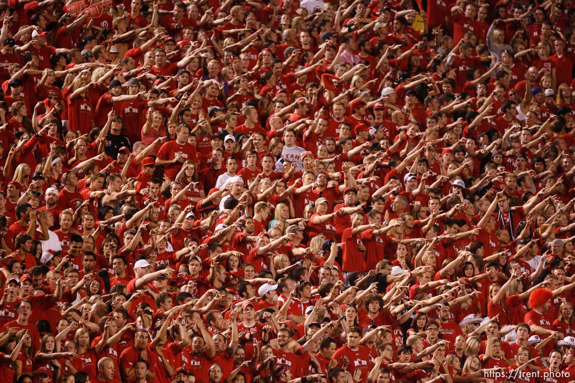 Trent Nelson  |  The Salt Lake Tribune
University of Utah defeats Pitt 27-24 in overtime, college football, Thursday, September 2, 2010 at Rice-Eccles Stadium in Salt Lake City. muss fans