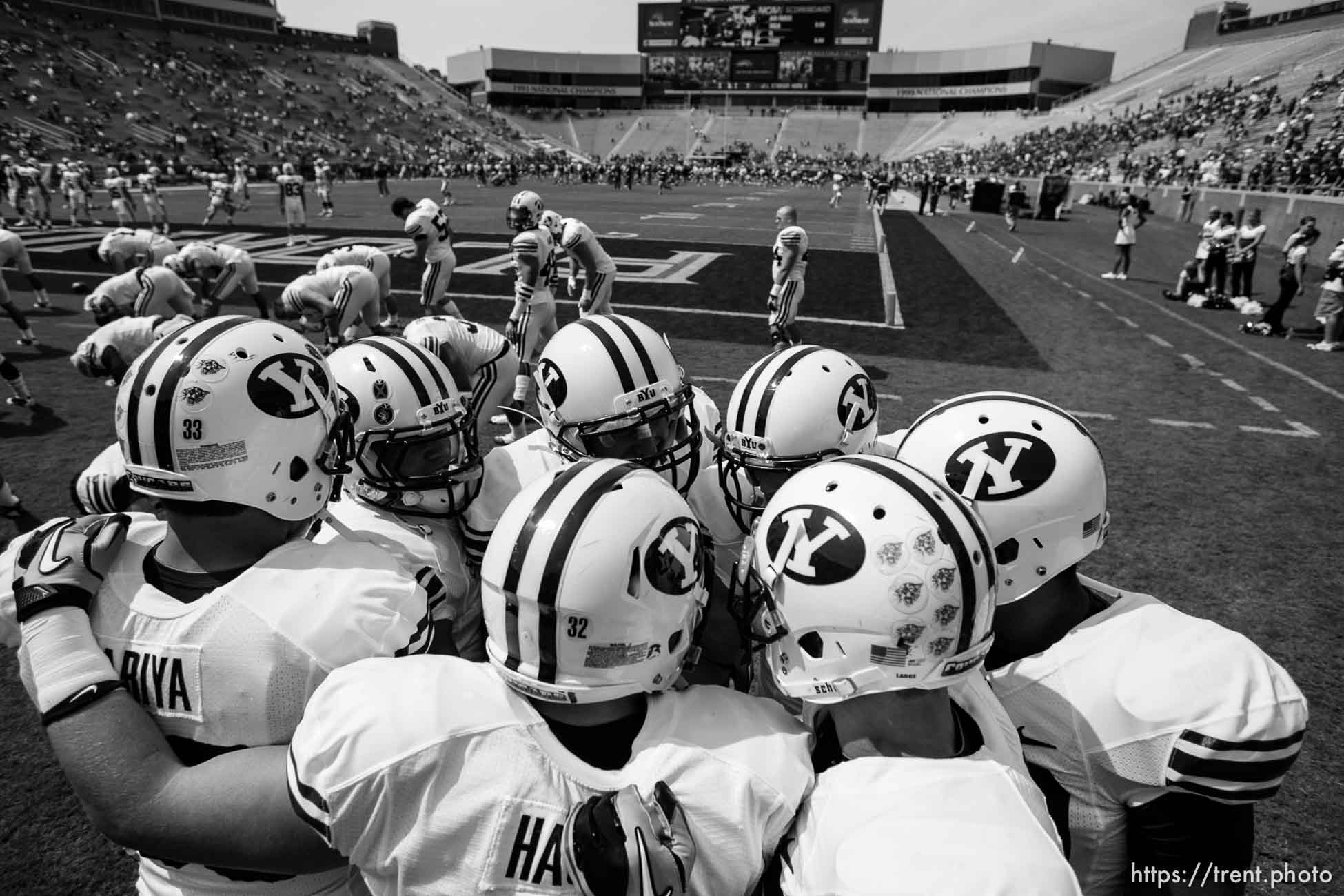 Trent Nelson  |  The Salt Lake Tribune
pre-game huddle, BYU vs. Florida State, college football Saturday, September 18, 2010 at Doak Campbell Stadium in Tallahassee, Florida.