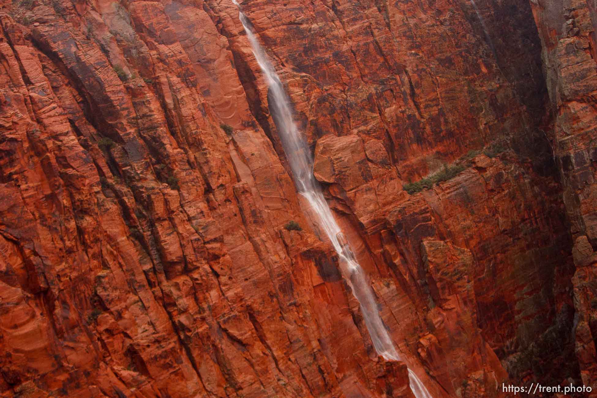 Trent Nelson  |  The Salt Lake Tribune
An enormous waterfall fed by rainwater NE of St. George. Aerial views of flooding in St. George, Wednesday, December 22, 2010.