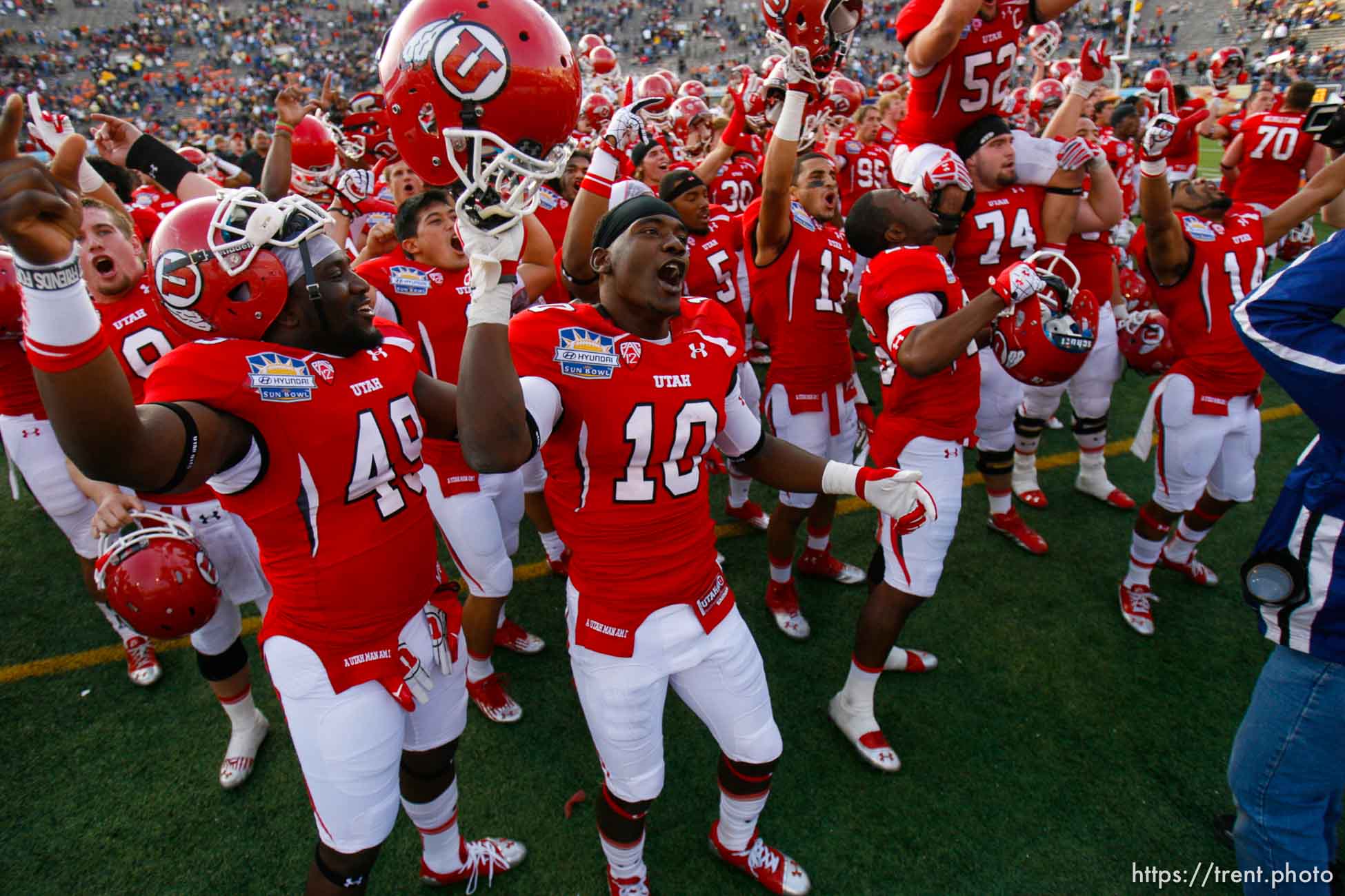 Trent Nelson  |  The Salt Lake Tribune
Utah players celebrate their win over Georgia Tech, college football at the Sun Bowl in El Paso, Texas, Saturday, December 31, 2011.