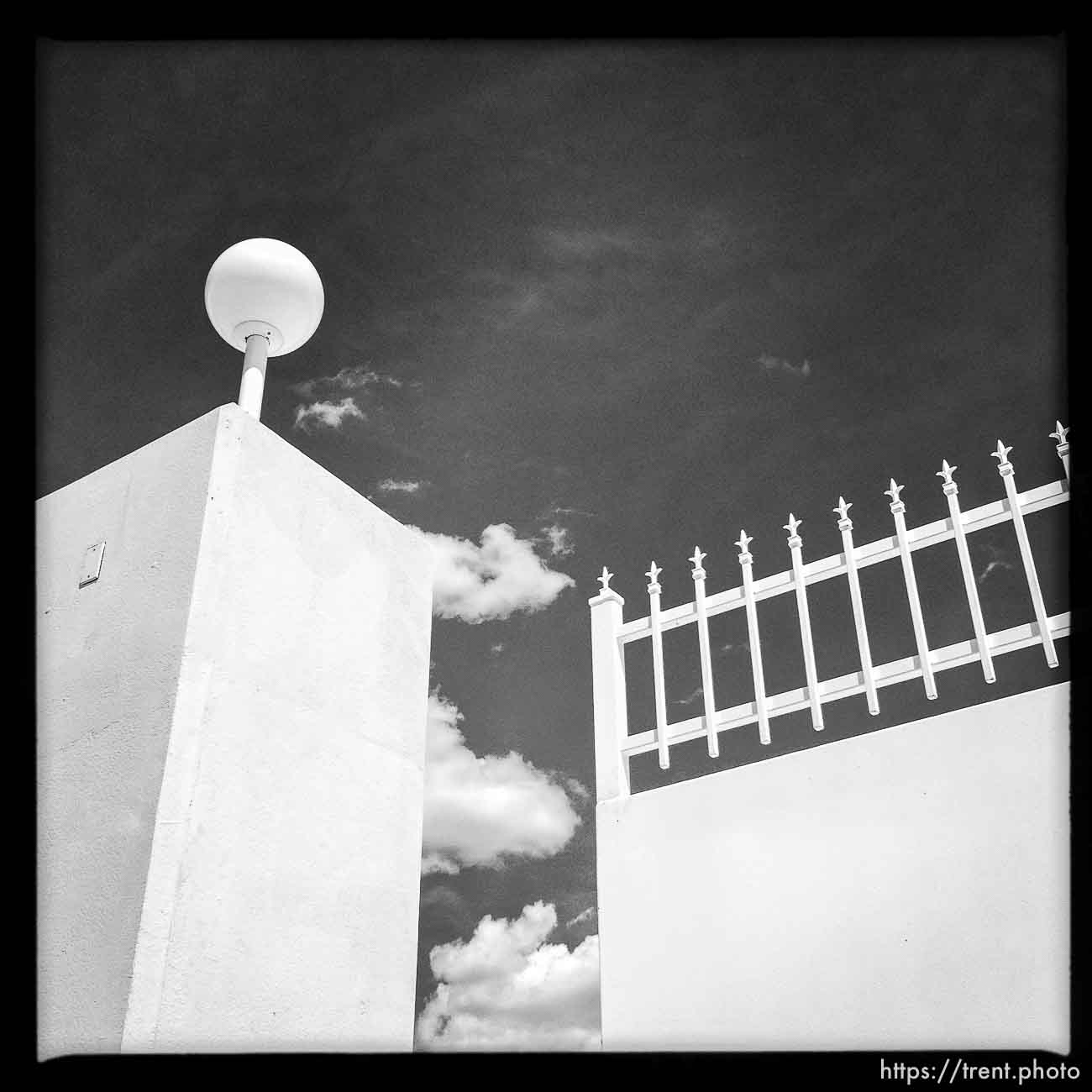 wall, gate around warren jeffs compound