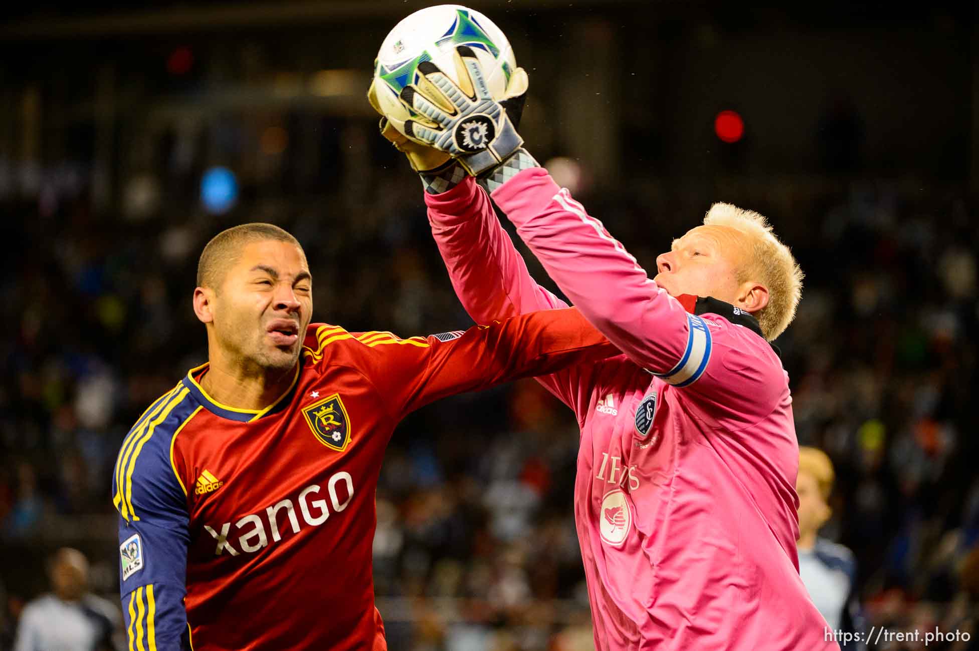 Trent Nelson  |  The Salt Lake Tribune
Alvaro Saborio and Sporting KC's Jimmy Nielsen (1) as Real Salt Lake faces Sporting KC in the MLS Cup Final at Sporting Park in Kansas City, Saturday December 7, 2013.