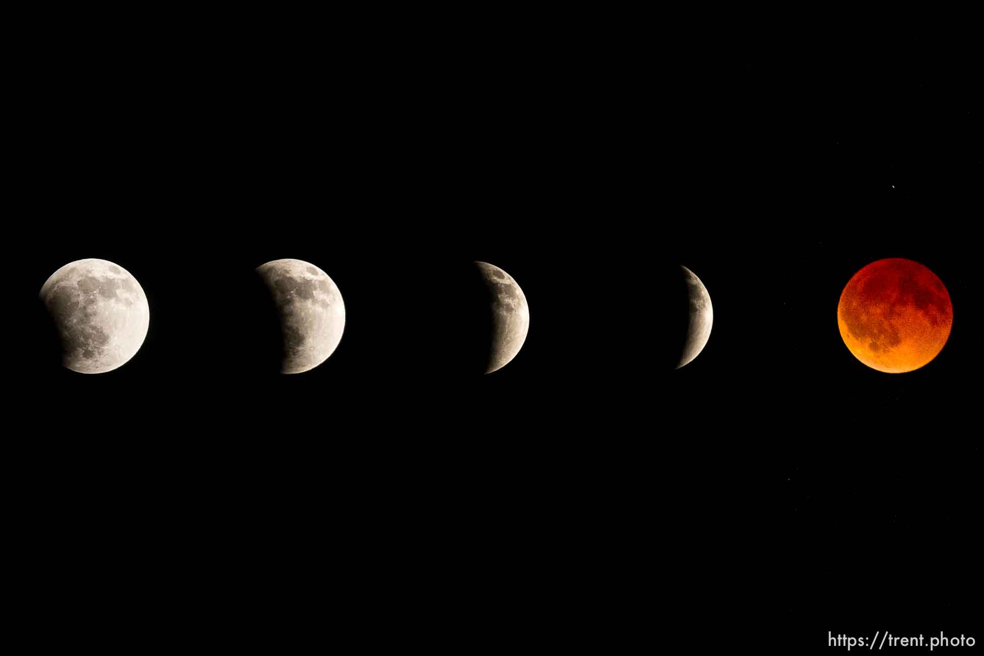 Trent Nelson  |  The Salt Lake Tribune
The total lunar eclipse seen from Arches National Park, Tuesday April 15, 2014.