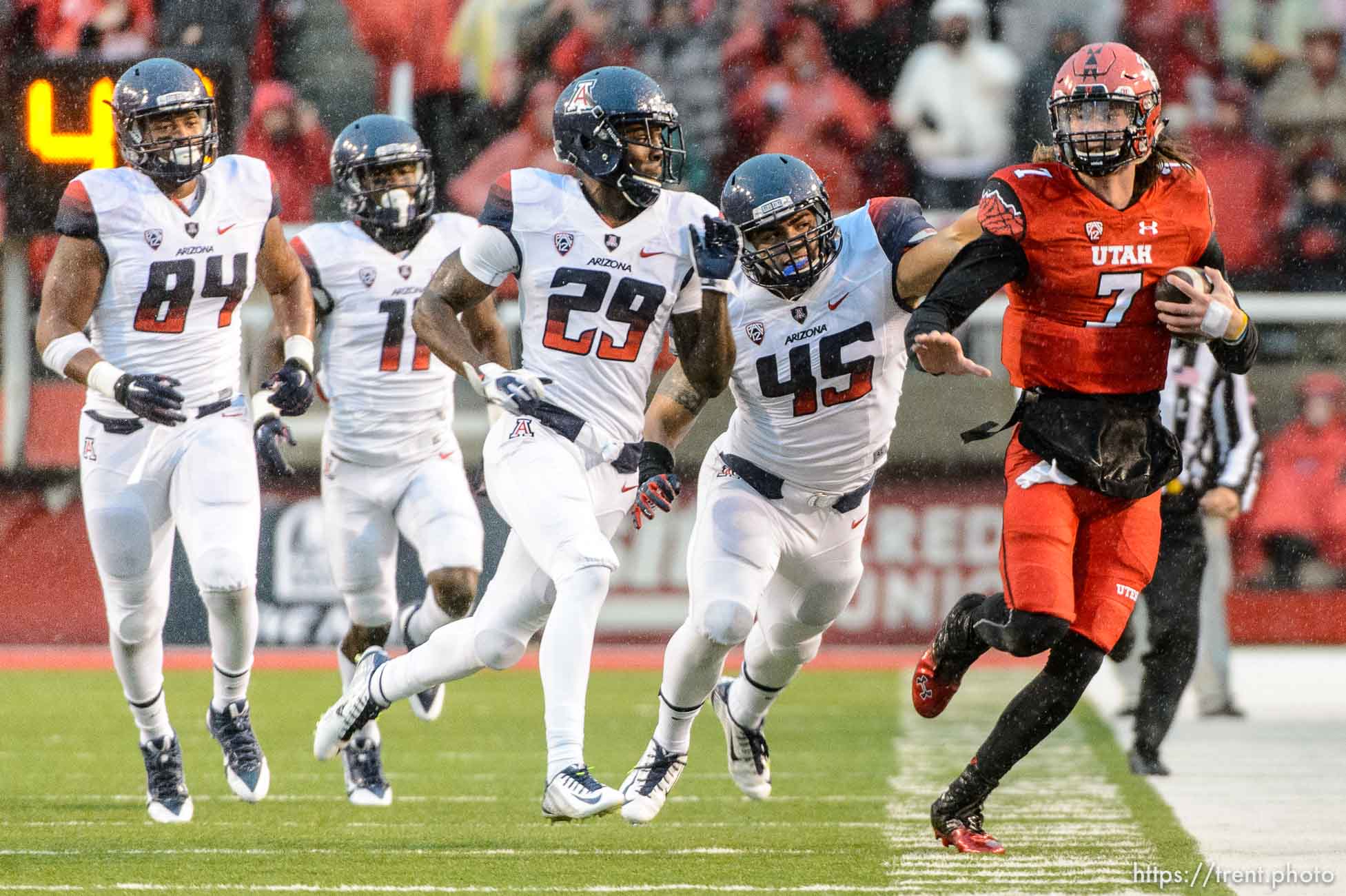 Trent Nelson  |  The Salt Lake Tribune
Utah Utes quarterback Travis Wilson (7) runs the ball as the University of Utah Utes hosts the Arizona Wildcats, college football at Rice-Eccles Stadium in Salt Lake City Saturday November 22, 2014.