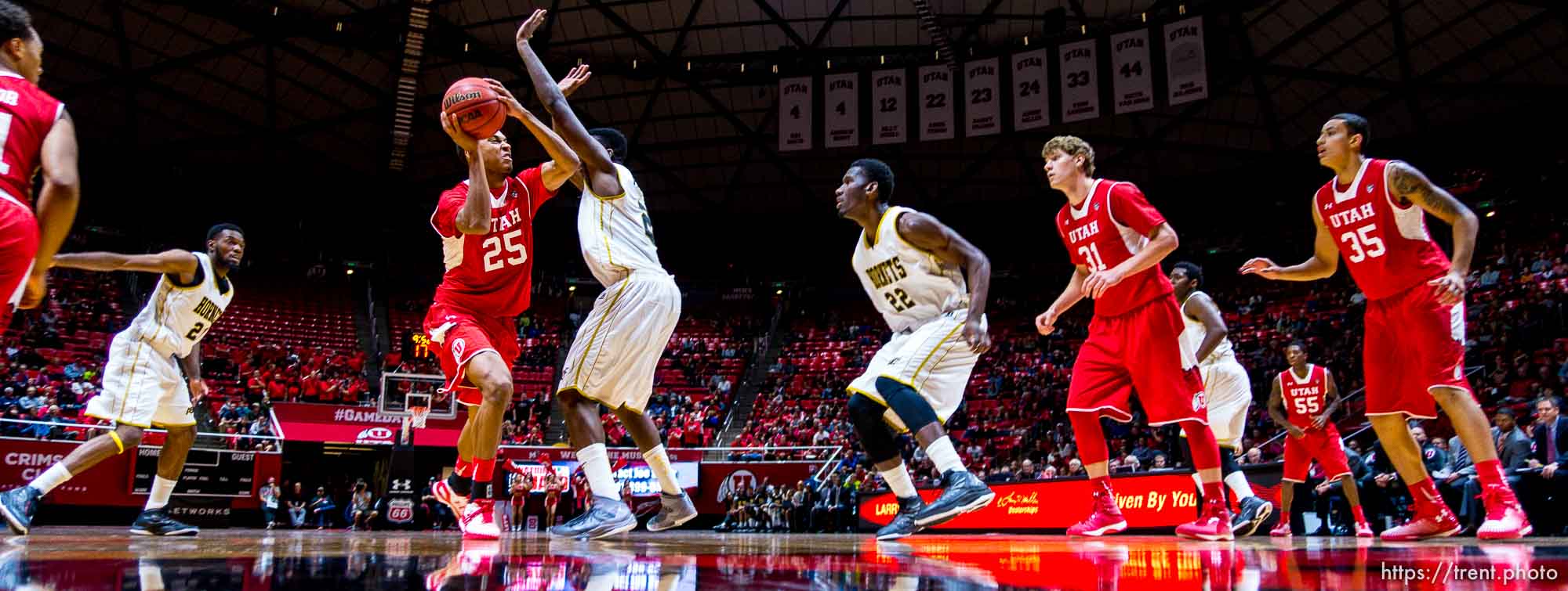 Trent Nelson  |  The Salt Lake Tribune
Utah Utes guard Kenneth Ogbe (25) looks for a shot as the University of Utah Utes host the Alabama State Hornets, college basketball at the Huntsman Center in Salt Lake City, Saturday November 29, 2014.