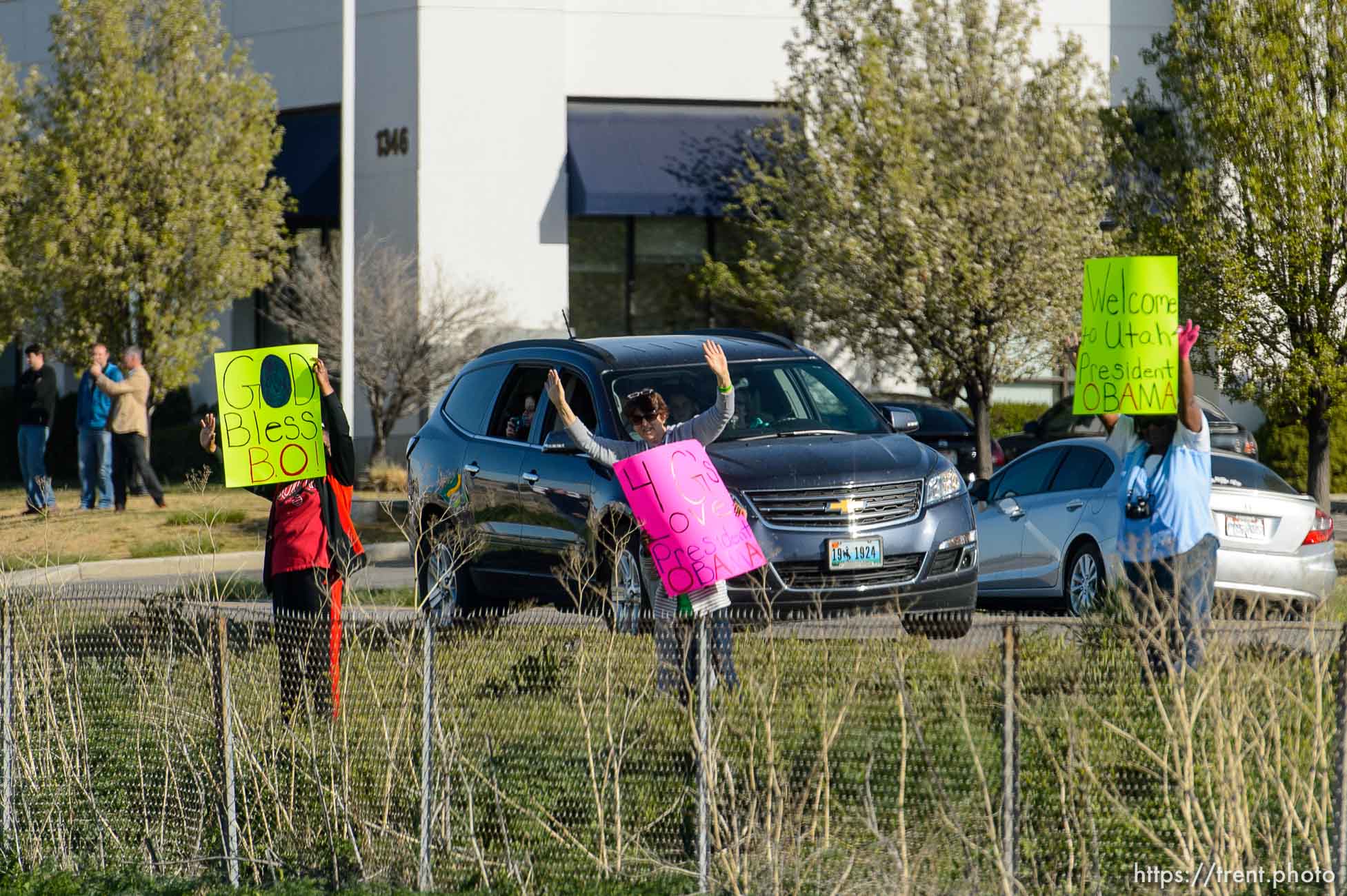 Trent Nelson  |  The Salt Lake Tribune
Onlookers line the route of President Barack Obama's motorcade as it makes its way from Salt Lake City to Hill Air Force Base, Friday April 3, 2015.