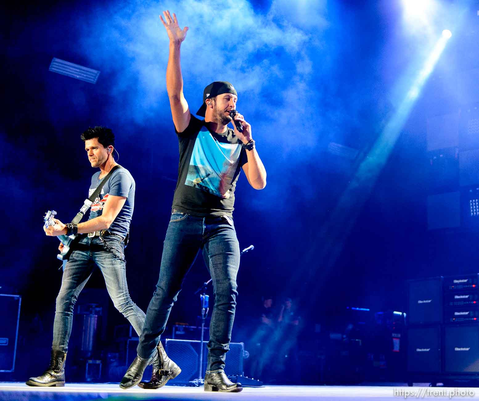 Trent Nelson  |  The Salt Lake Tribune
Luke Bryan performs at USANA Amphitheatre in West Valley City, Wednesday August 26, 2015.