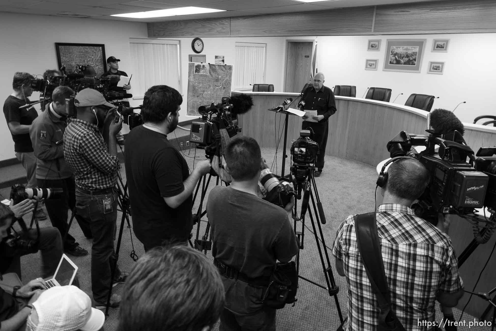 Trent Nelson  |  The Salt Lake Tribune
Hildale Mayor Philip Barlow speaks at a press conference regarding the continued search after a flash flood. Colorado City, Wednesday September 16, 2015.