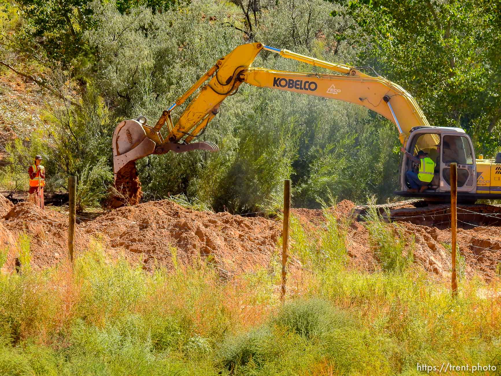 Trent Nelson  |  The Salt Lake Tribune
Searching for the last of the flash flood victims in the Short Creek Wash, Hildale, Friday September 25, 2015.