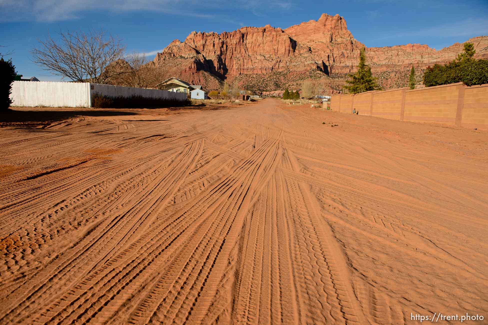 Trent Nelson  |  The Salt Lake Tribune
dirt road, vermillion cliffs, in Hildale, Wednesday December 2, 2015.