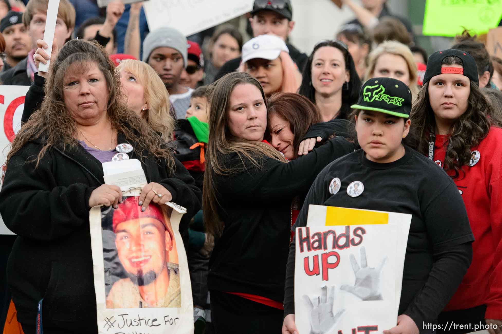 Trent Nelson  |  The Salt Lake Tribune
Protesters at the Wallace Bennett Federal Building protest the police shooting of 17-year-old Abdi Mohamed on Saturday night, Monday February 29, 2016.