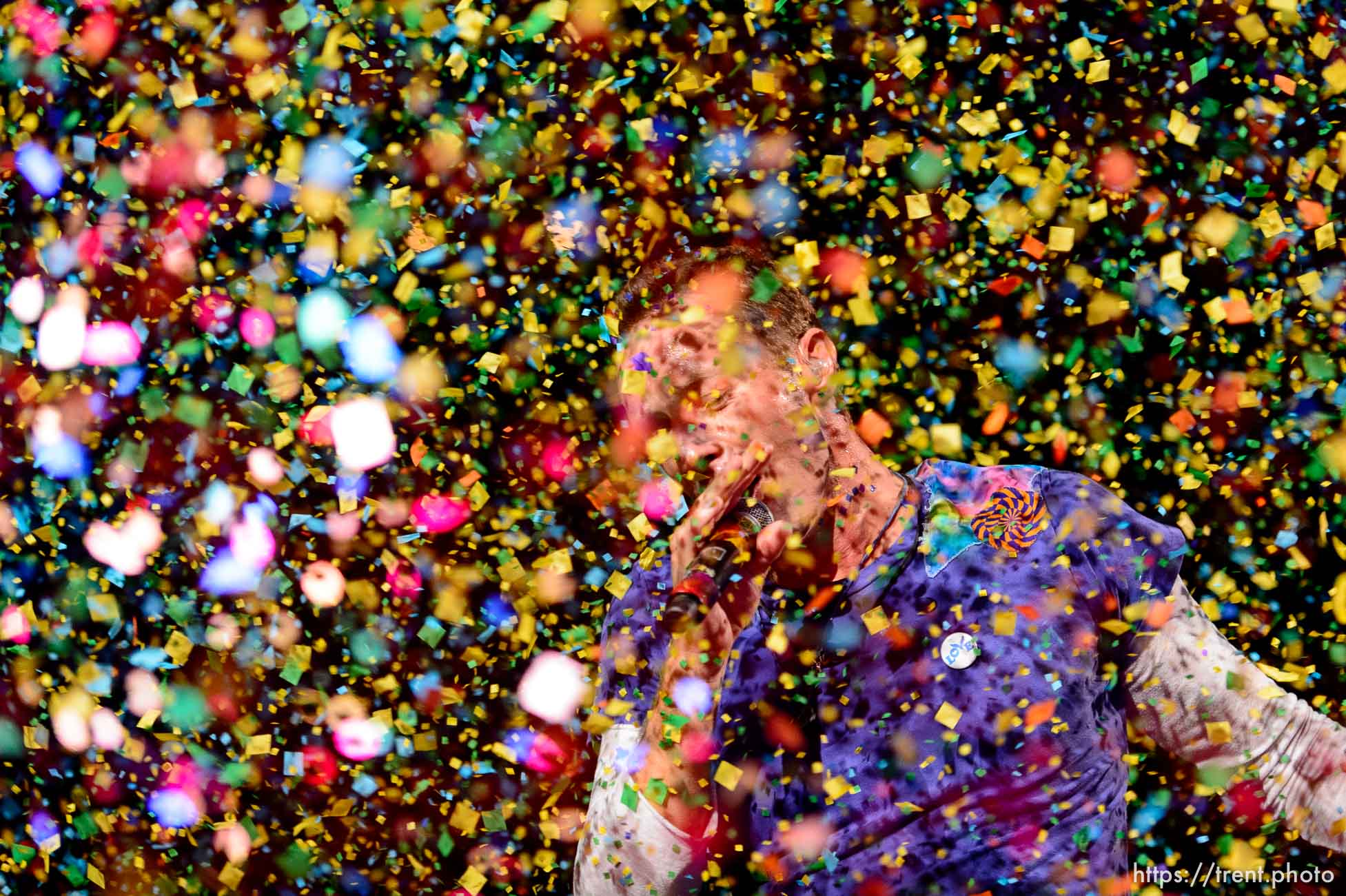 Trent Nelson  |  The Salt Lake Tribune
Coldplay, led by singer Chris Martin, performs at Vivint Smart Home Arena, Wednesday August 31, 2016.