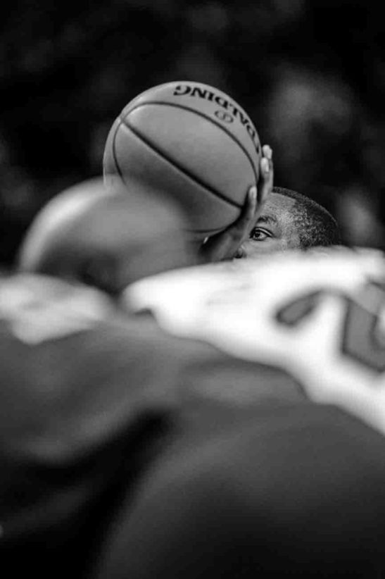 Utah Jazz guard Alec Burks (10) shoots a free throw as the Utah Jazz host the Chicago Bulls, NBA basketball in Salt Lake City Wednesday November 22, 2017.