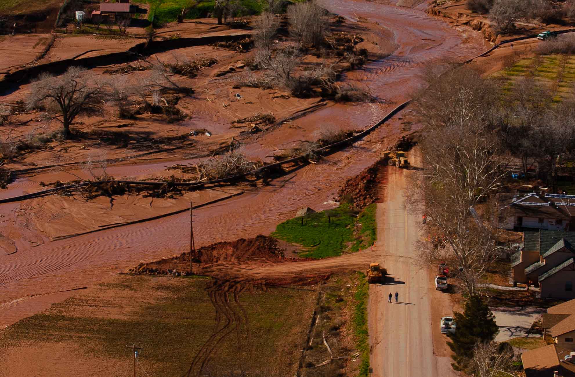 Flooded areas and Santa Clara River