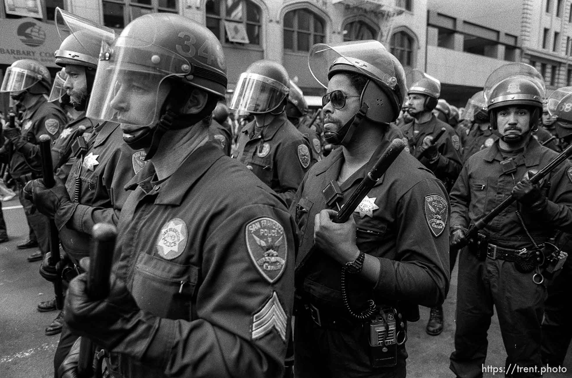 Police at Gulf War protest.