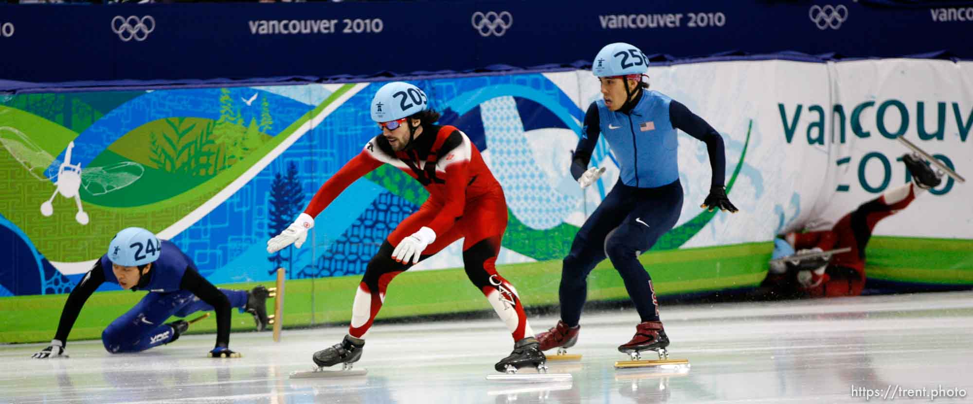 Trent Nelson  |  The Salt Lake Tribune
Men's 500m final, Short Track Speed Skating at the Pacific Coliseum Vancouver, XXI Olympic Winter Games, Friday, February 26, 2010.