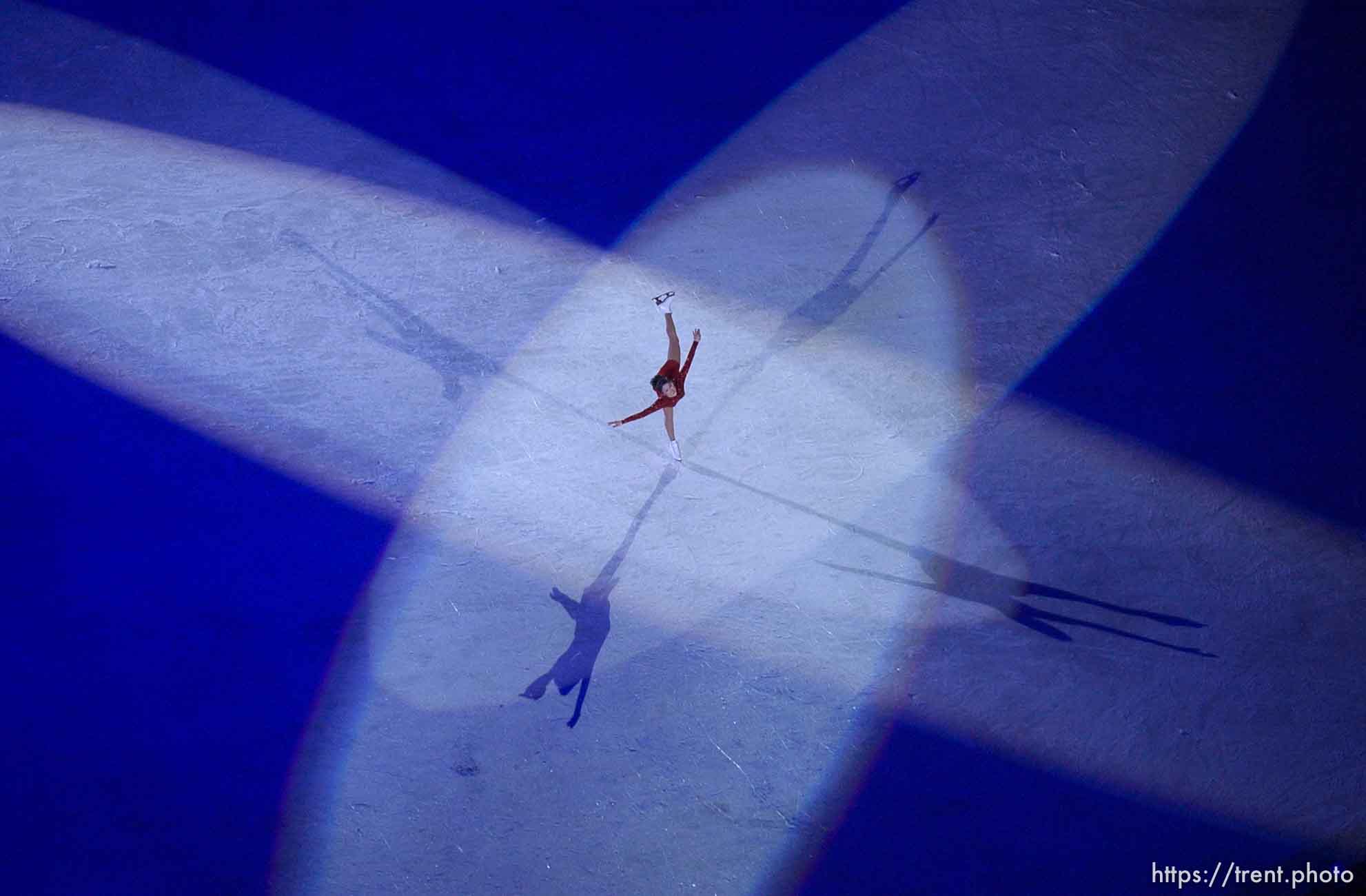 Kristy Yamaguchi. Opening Ceremony, 2002 Olympic Winter Games.; 02.08.2002, 9:25:27 PM