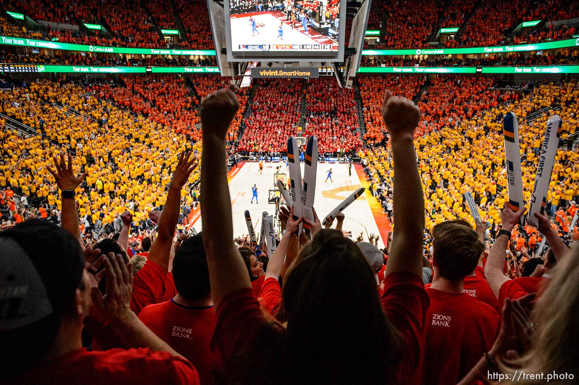 (Trent Nelson | The Salt Lake Tribune)  
Utah Jazz host the Oklahoma City Thunder, Game 3, NBA playoff basketball in Salt Lake City, Saturday April 21, 2018. Fans cheer in the fourth quarter.