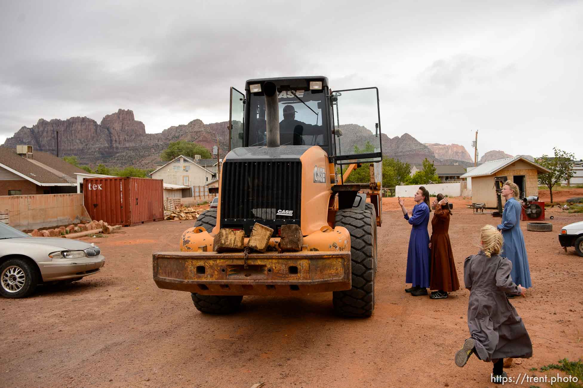 Trent Nelson  |  The Salt Lake Tribune
An FLDS man removes a shed from a property in Colorado City, AZ, Tuesday May 9, 2017, as the locks are changed by the UEP Trust on the home next door.