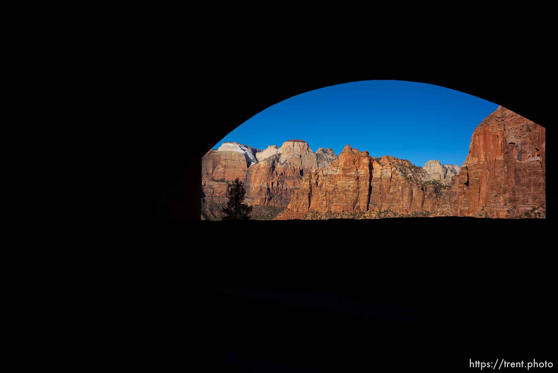 (Trent Nelson | The Salt Lake Tribune)  
Zion National Park, Saturday Jan. 12, 2019. tunnel