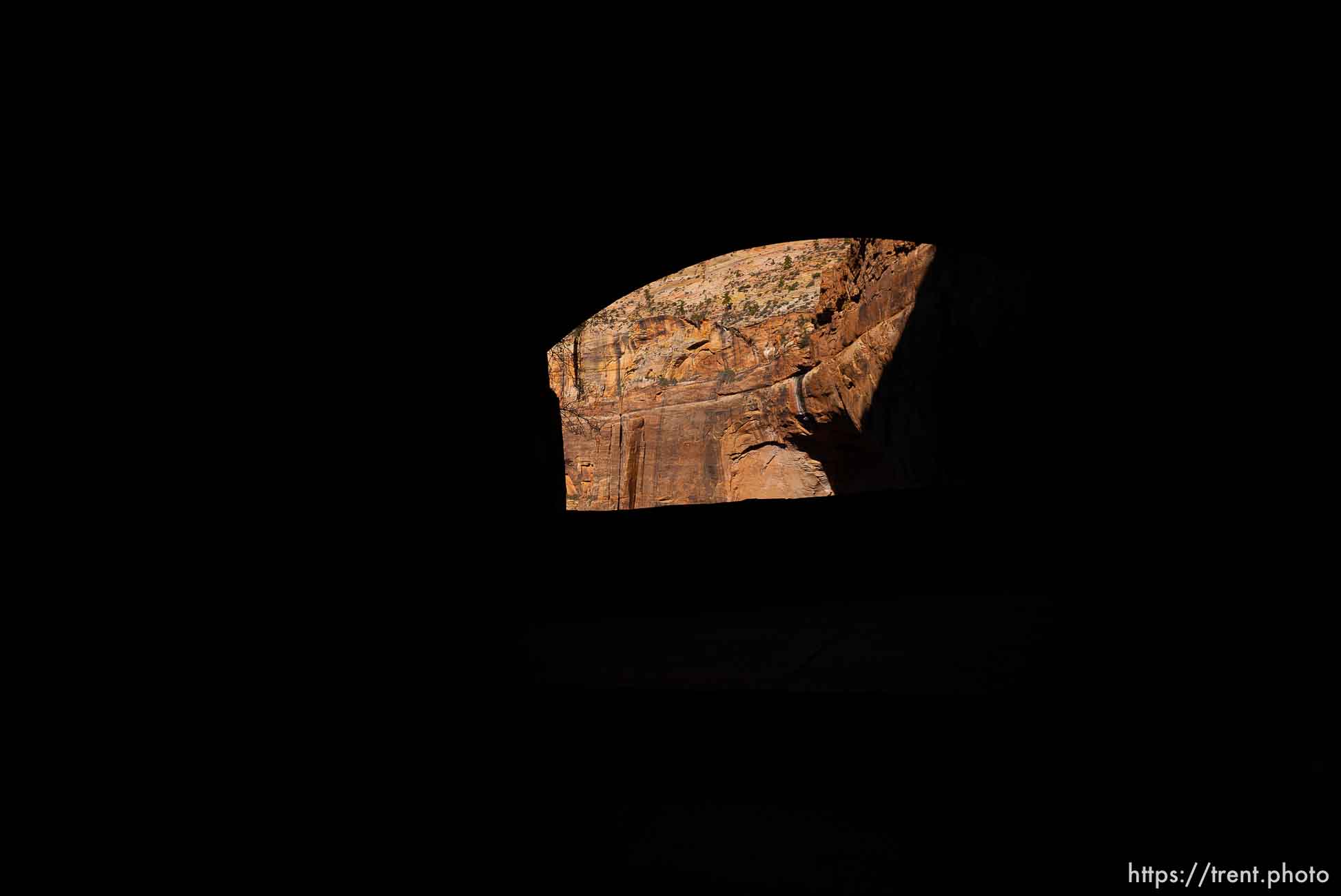 (Trent Nelson | The Salt Lake Tribune)  
Zion National Park, Saturday Jan. 12, 2019. tunnel