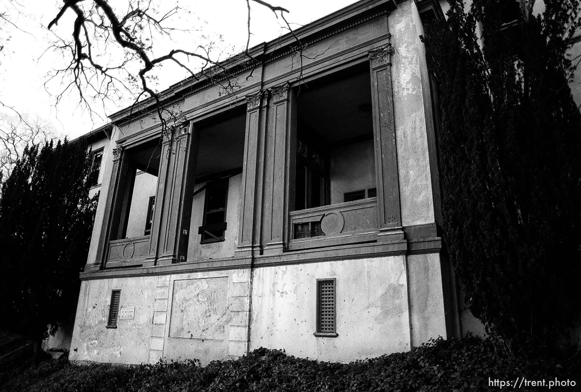 Abandoned sanitarium, 1987.