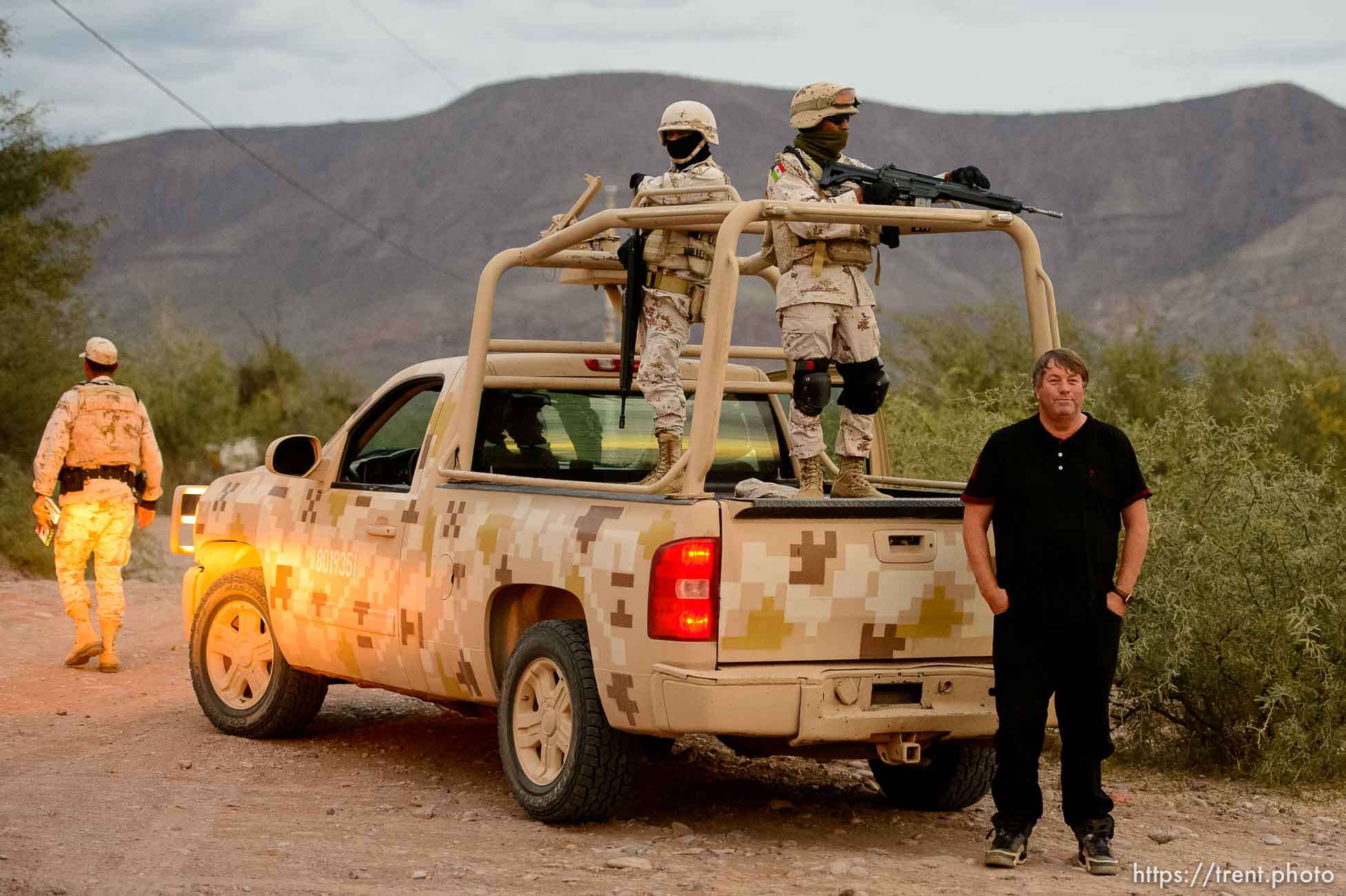 (Trent Nelson  |  The Salt Lake Tribune)
A convoy of family members makes its way to La Mora, Sonora, with an escort of vehicles from the federal police and Mexican military on Wednesday Nov. 6, 2019.