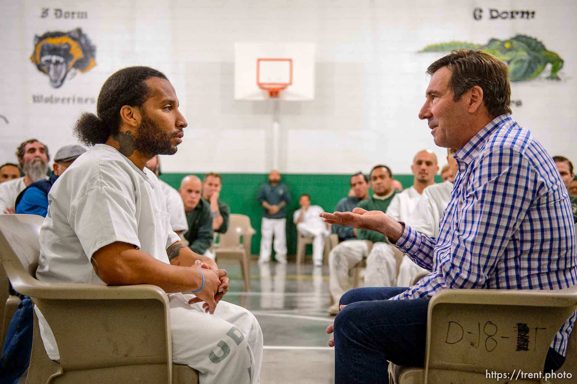 (Trent Nelson  |  The Salt Lake Tribune)
Jerome Johnson and Bob Kittell practice focusing attention on one another at a meeting of the New Visions Speech Club at the Utah State Prison's Promontory facility in Draper on Tuesday Dec. 3, 2019.