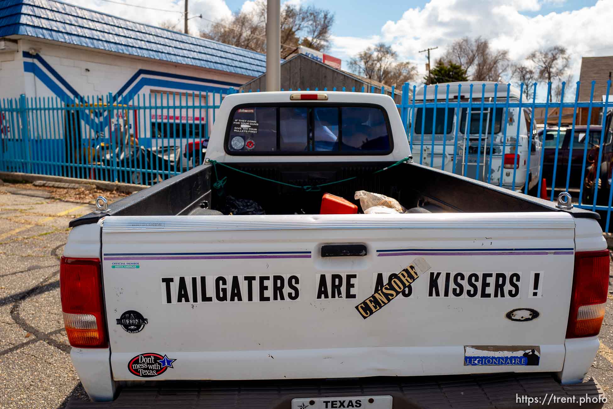 Tailgaters are ass kissers!