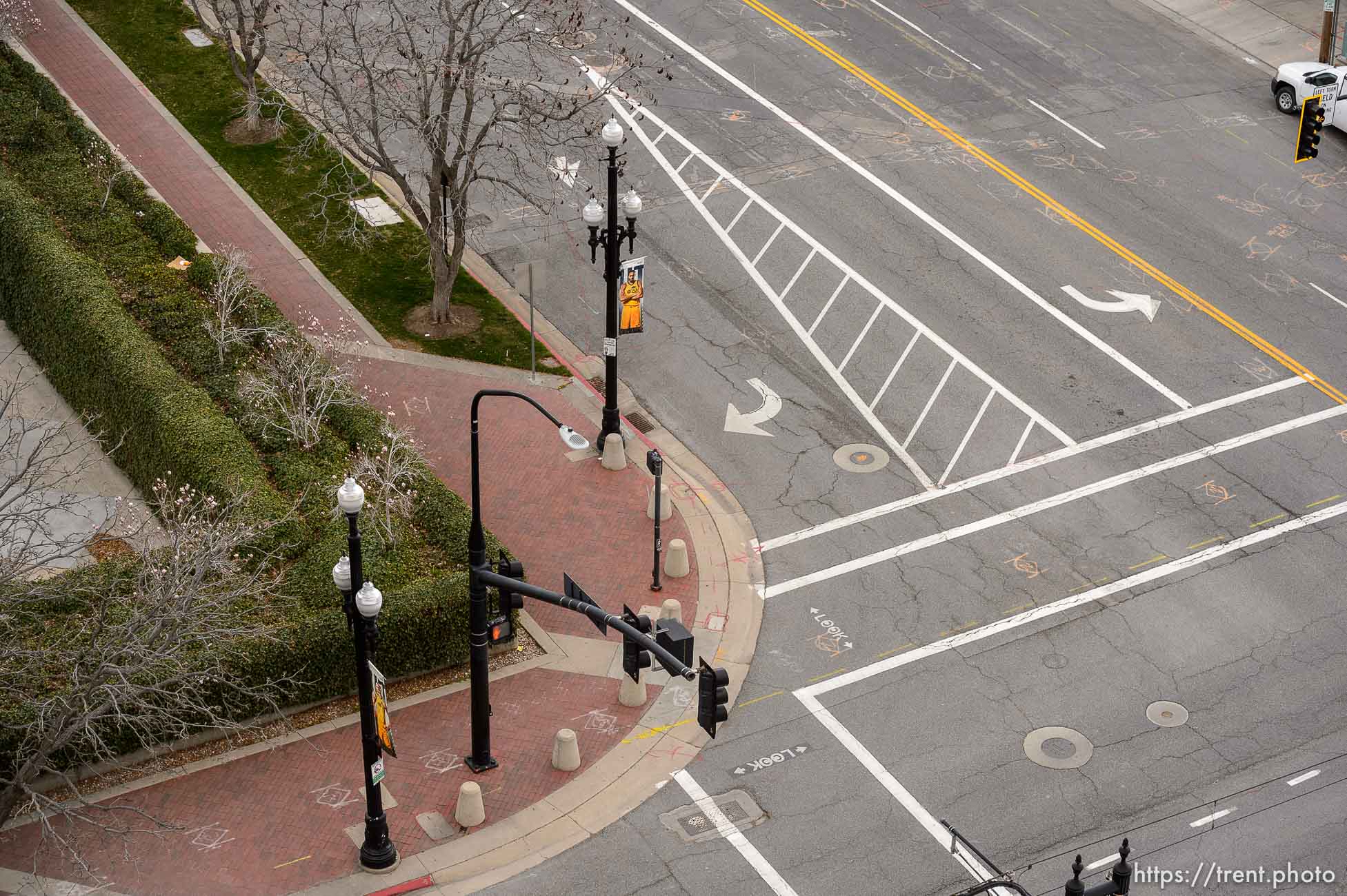 (Trent Nelson  |  The Salt Lake Tribune) Downtown Salt Lake City on Monday, March 23, 2020. This corner is 100 South 400 West.