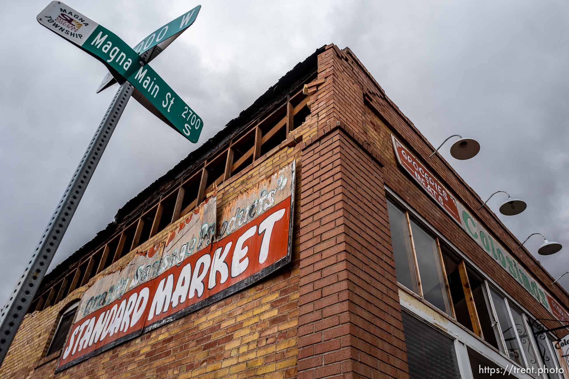 (Trent Nelson  |  The Salt Lake Tribune) Damage to Colosimo's Market in Magna from last week's earthquake, as seen on Tuesday, March 24, 2020.