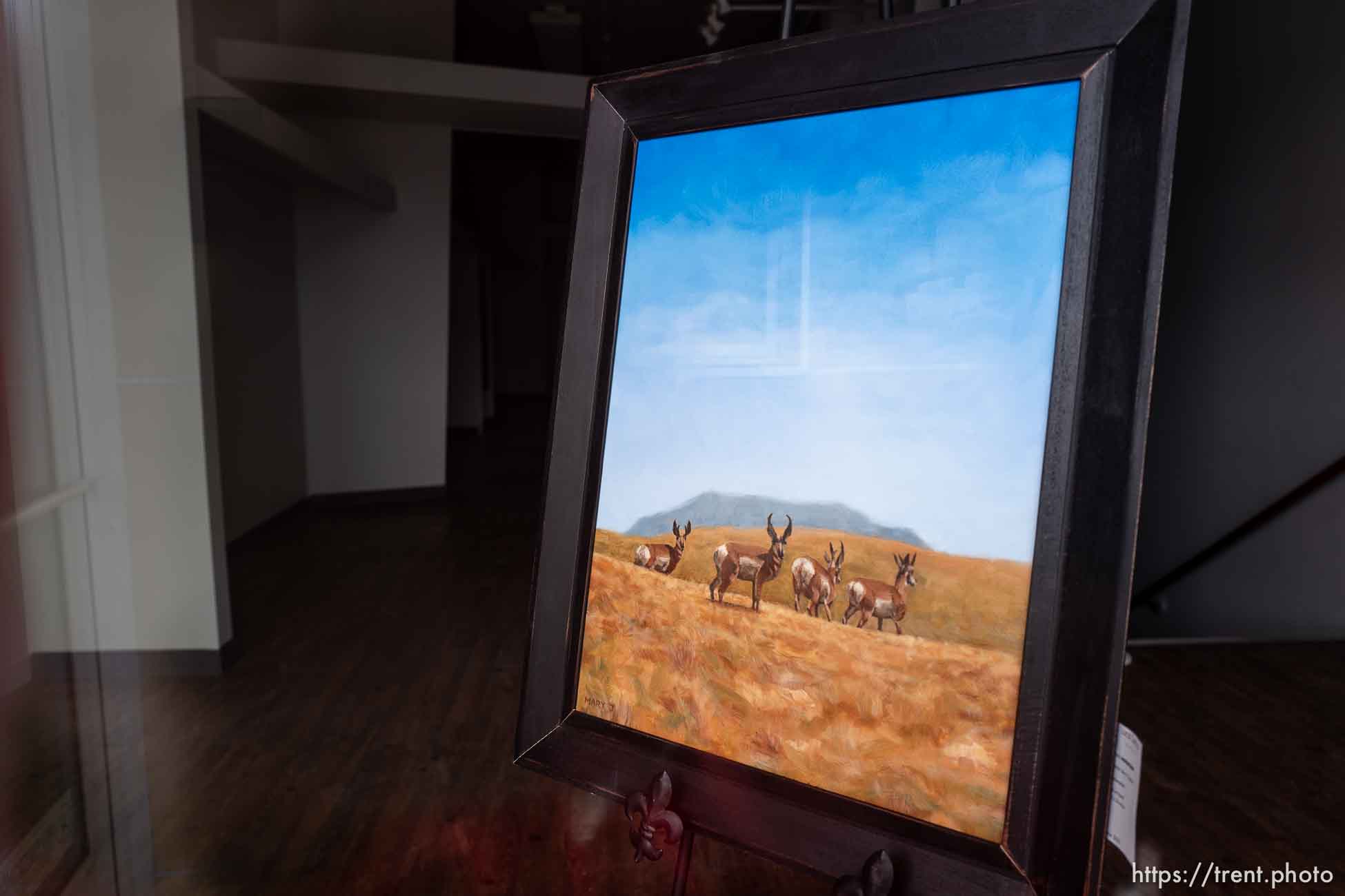 (Trent Nelson  |  The Salt Lake Tribune) Local Colors of Utah in Salt Lake City, closed and empty on Tuesday, April 7, 2020.