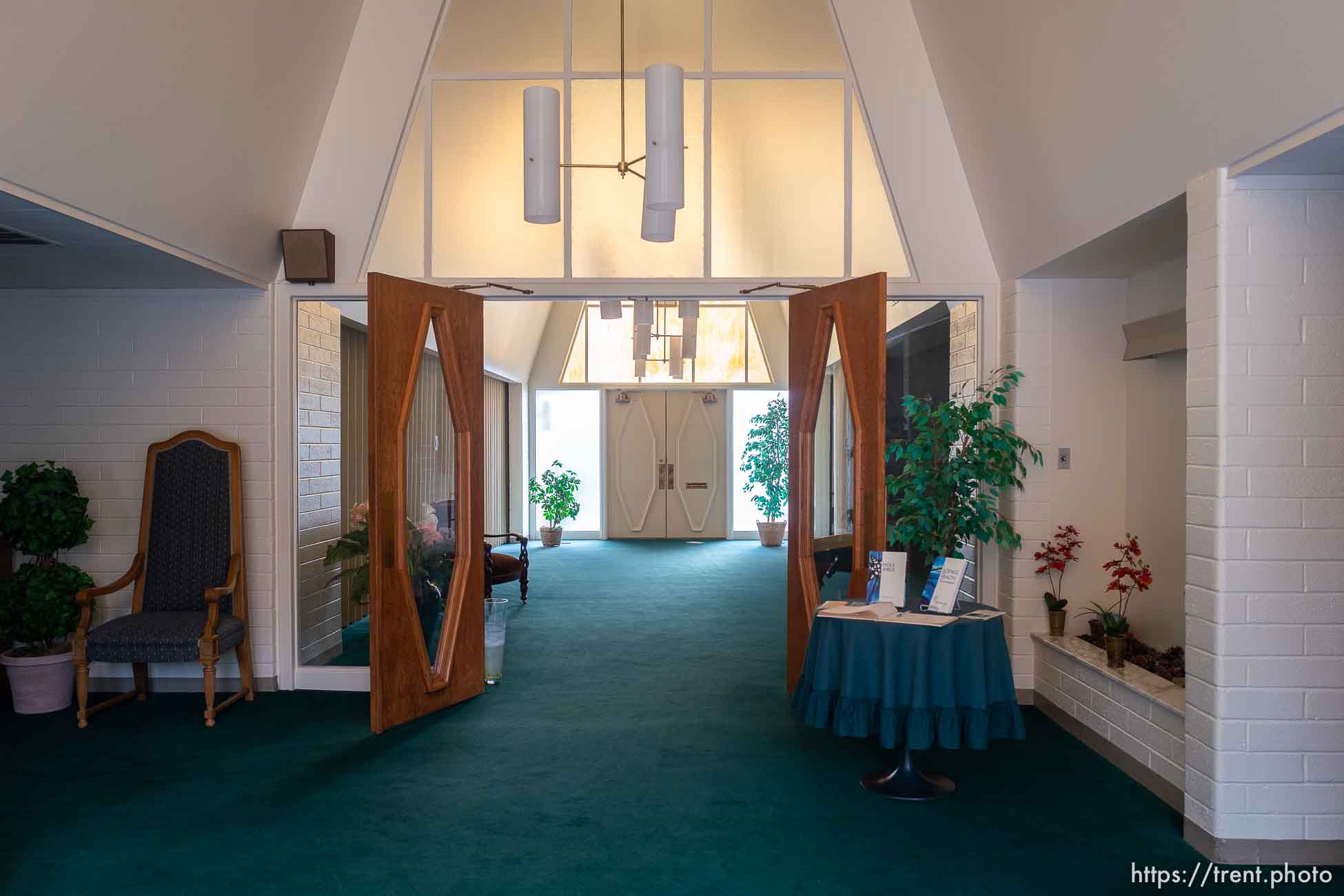 (Trent Nelson  |  The Salt Lake Tribune) Christian Science Second Church in Salt Lake City, closed and empty on Tuesday, April 7, 2020.