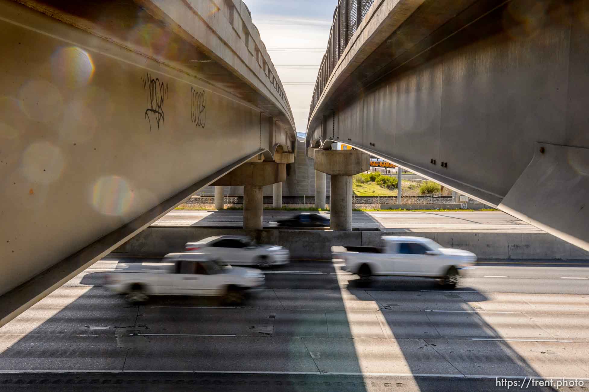 (Trent Nelson  |  The Salt Lake Tribune) Rush hour traffic on I-15 in Farmington on Wednesday, April 22, 2020.