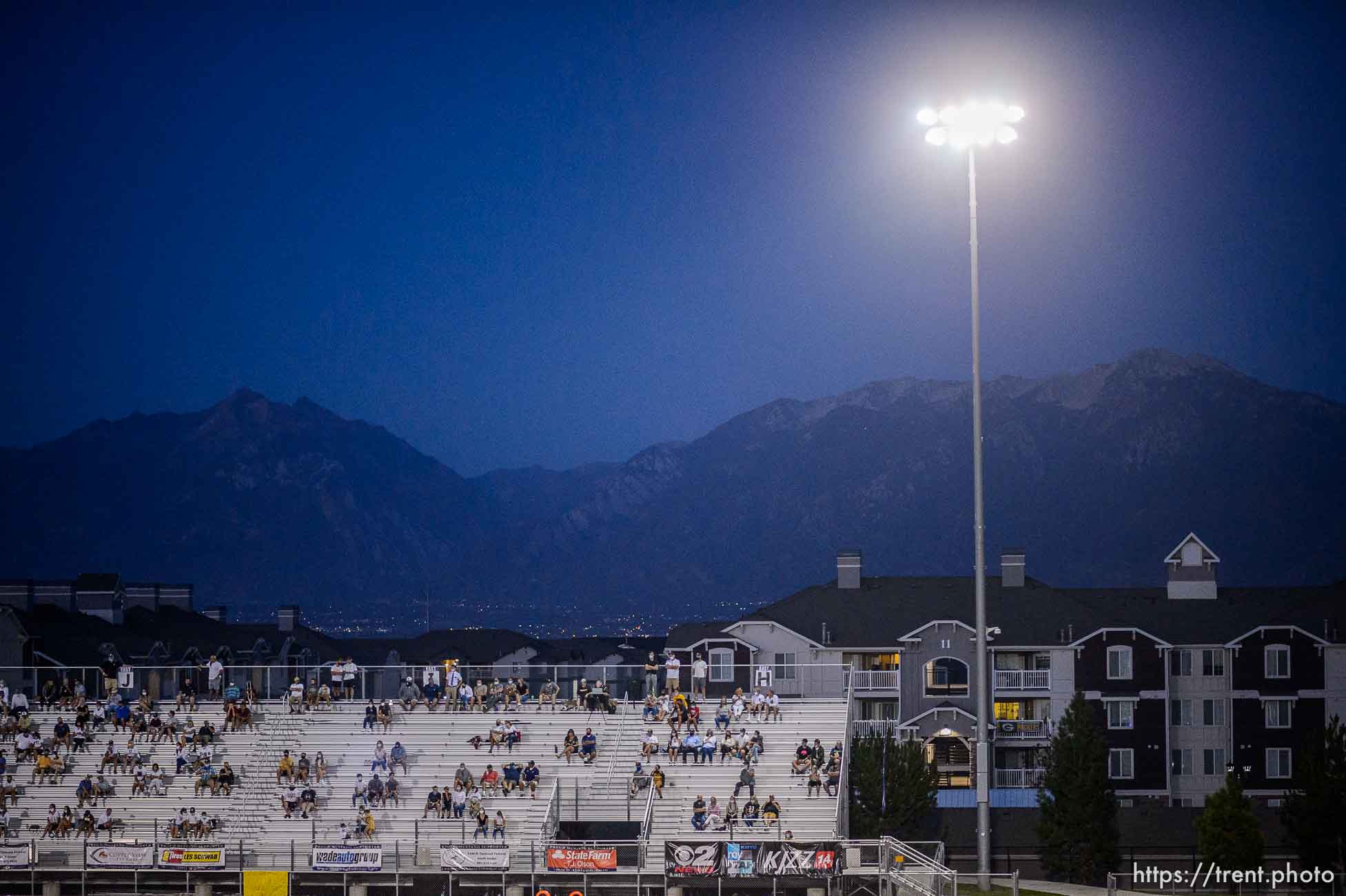 (Trent Nelson  |  The Salt Lake Tribune) 
as Herriman hosts Davis High School football, in Herriman on Thursday, Aug. 13, 2020.