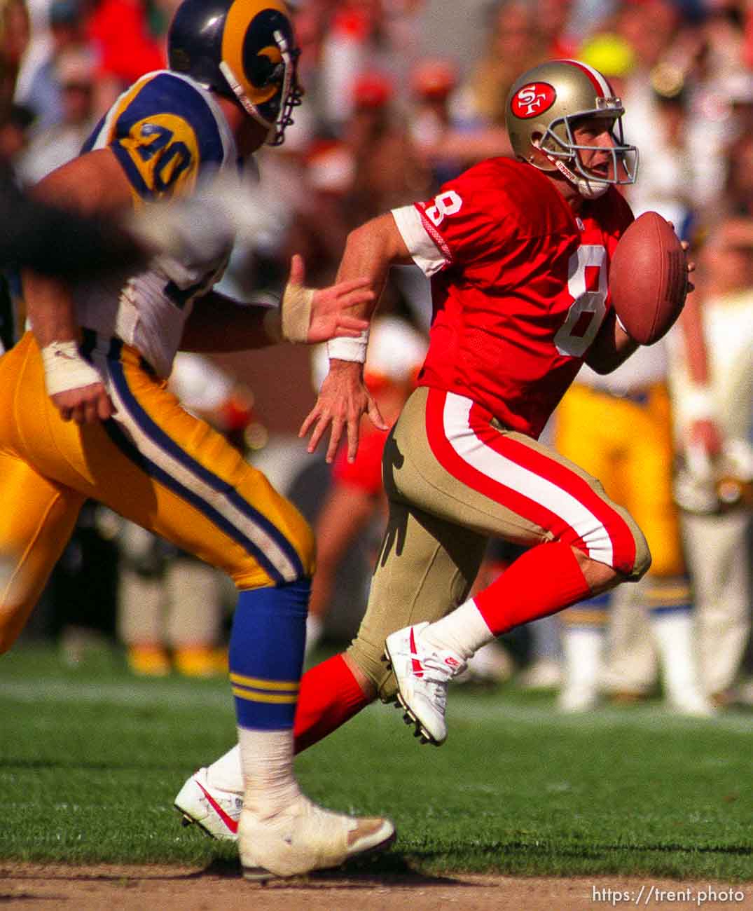 Steve Young runs for a game-winning touchdown at 49ers vs. Rams.