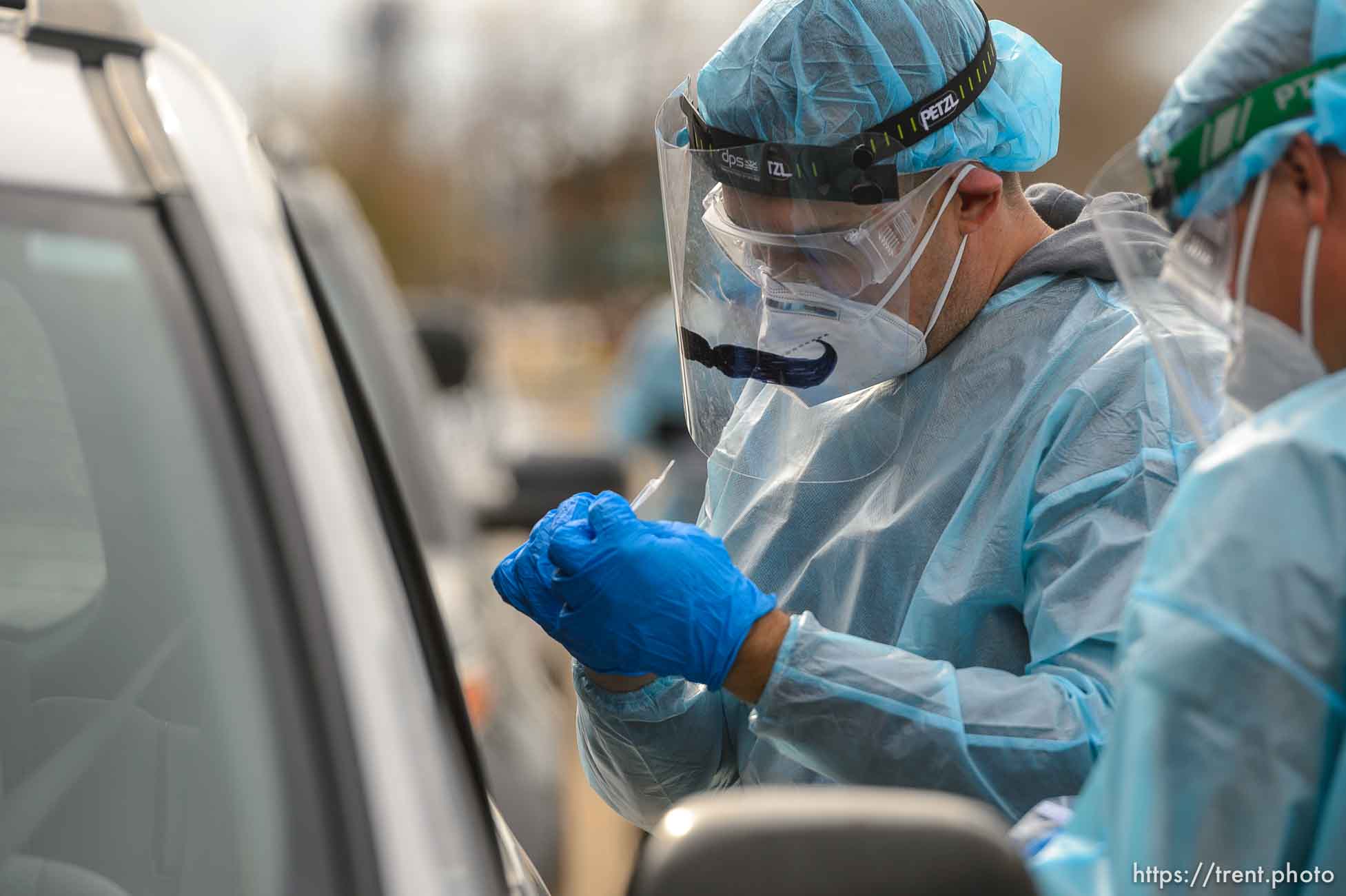 (Trent Nelson  |  The Salt Lake Tribune) Testing at the Utah National Guard’s mobile testing site for COVID-19 in Salt Lake City on Tuesday, Nov. 10, 2020.