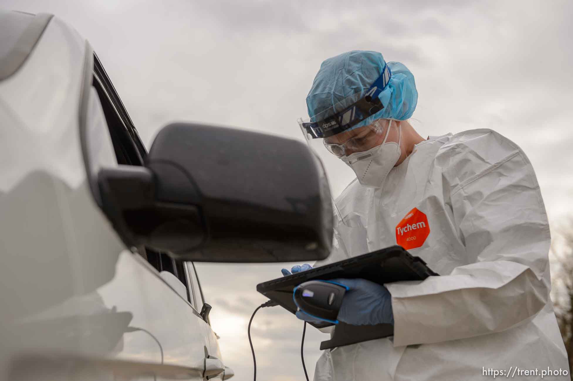 (Trent Nelson  |  The Salt Lake Tribune) Kyra Dockstader working at the Utah National Guard’s mobile testing site for COVID-19 in Salt Lake City on Tuesday, Nov. 10, 2020.