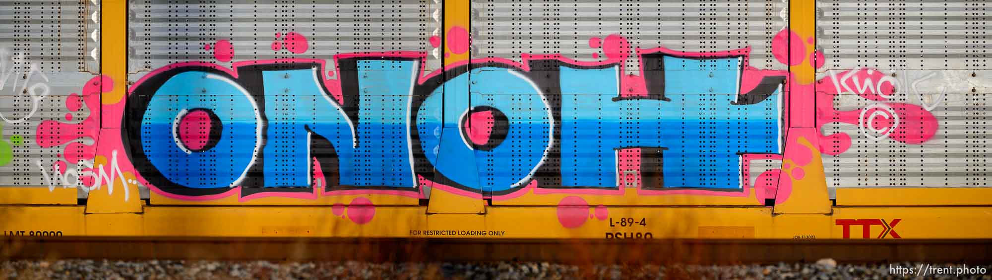 20201128-Train