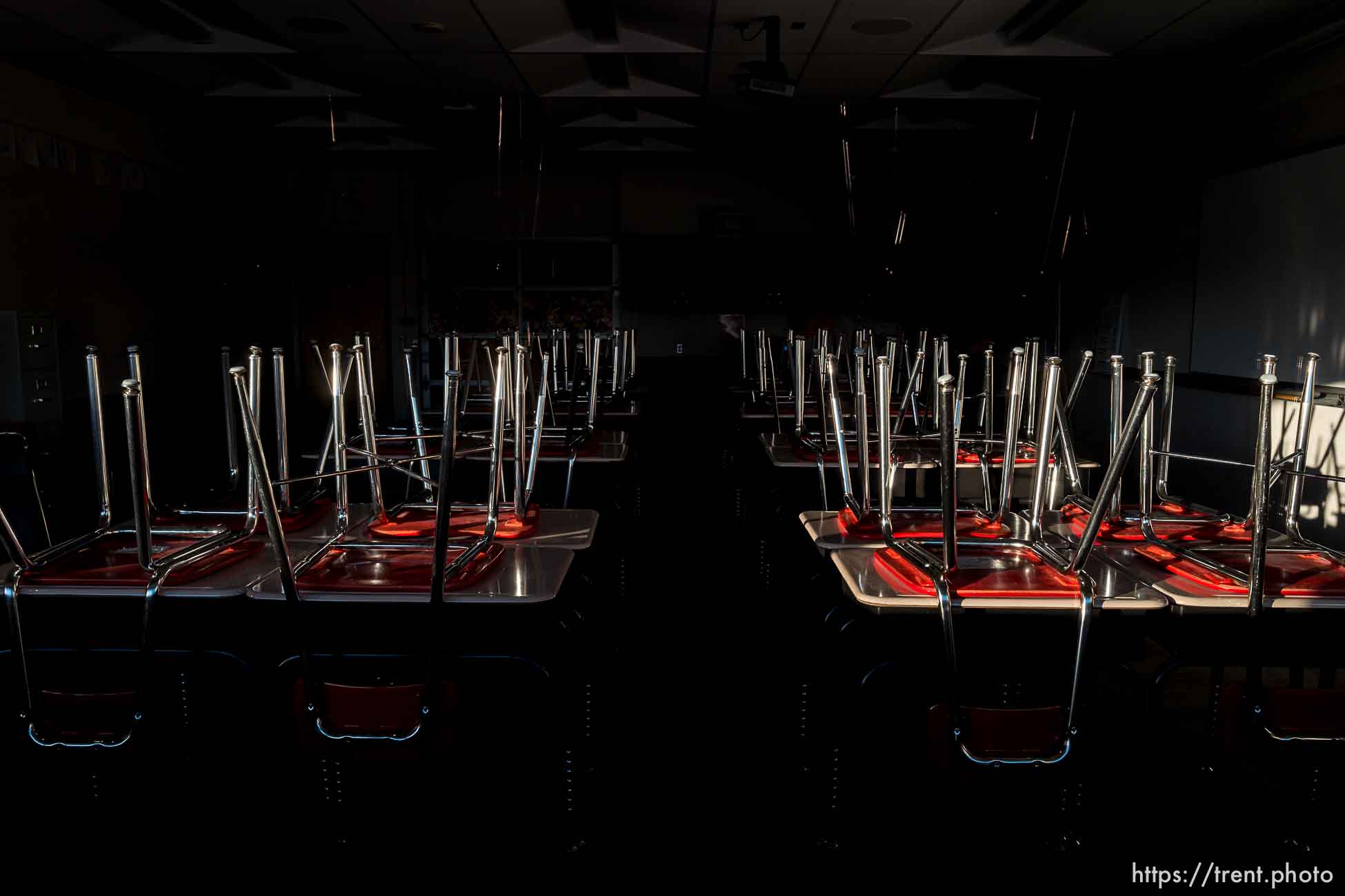 (Trent Nelson  |  The Salt Lake Tribune) An empty classroom at Northwest Middle School in Salt Lake City on Friday, Dec. 4, 2020.