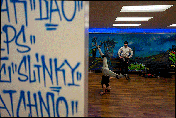 Breakdancing