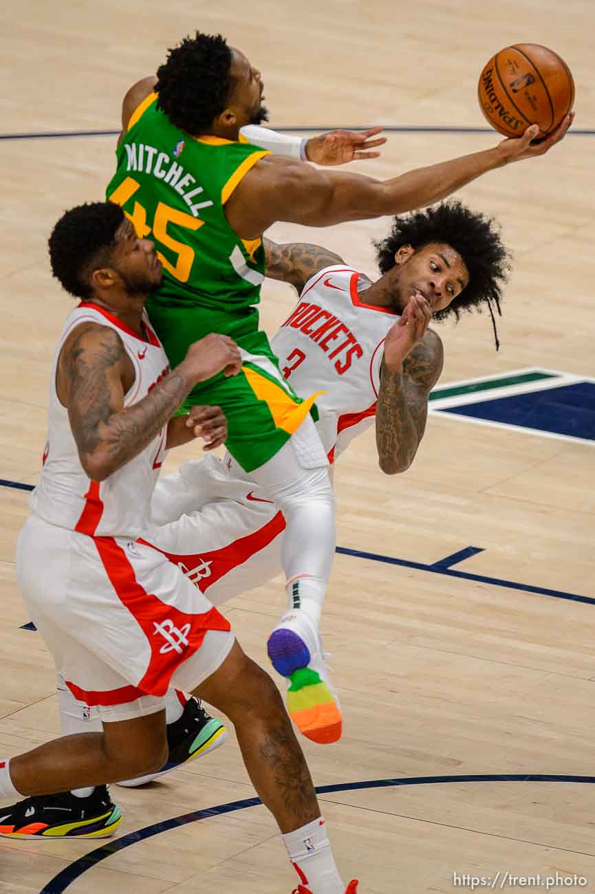 (Trent Nelson  |  The Salt Lake Tribune) Utah Jazz guard Donovan Mitchell (45) as the Utah Jazz host the Houston Rockets, NBA basketball in Salt Lake City on Friday, March 12, 2021.